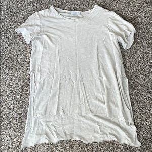 Tshirt with slit slides